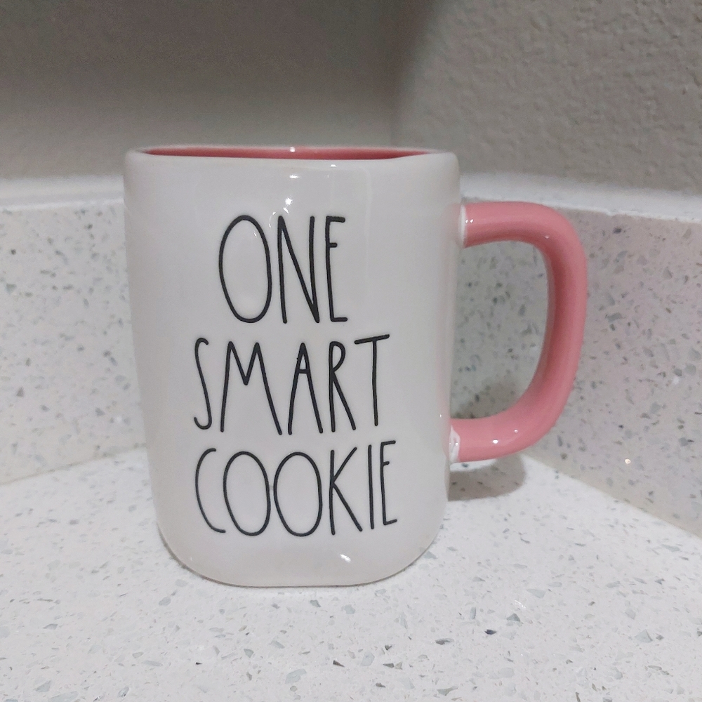 Rae Dunn ONE SMART COOKIE mug